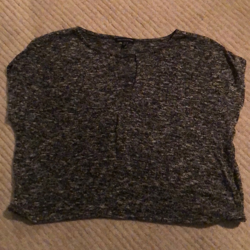 American Eagle cut out top!